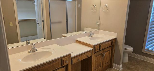 5413 W 145th Terrace, Leawood, KS 66224