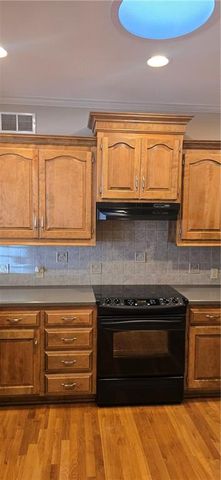 5413 W 145th Terrace, Leawood, KS 66224