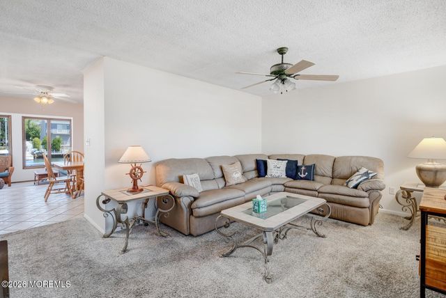 12 Hollywood Boulevard N, Forked River, NJ 08731
