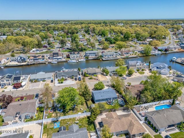 12 Hollywood Boulevard N, Forked River, NJ 08731
