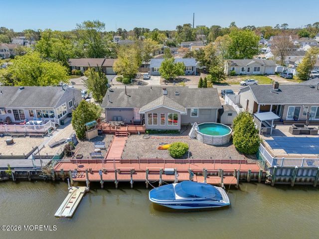 12 Hollywood Boulevard N, Forked River, NJ 08731