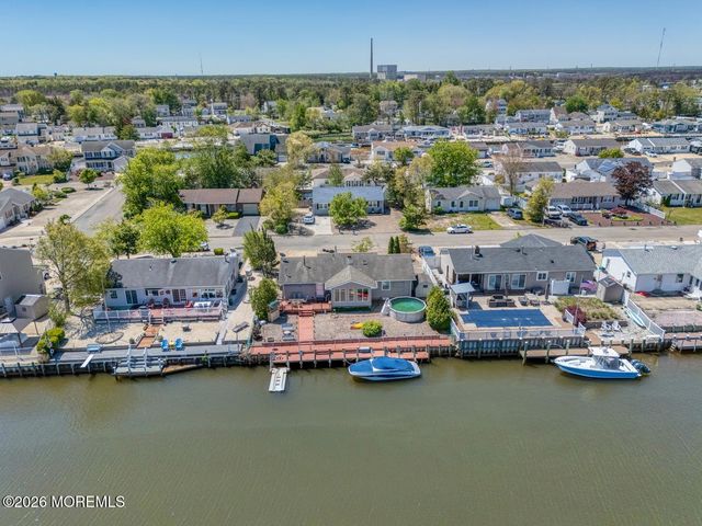 12 Hollywood Boulevard N, Forked River, NJ 08731