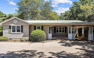 201 E Barrett Street, Carthage, NC 28327