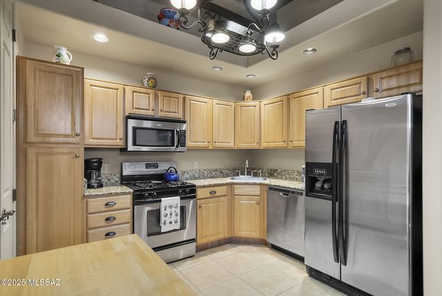 711 Lombard Way, Tubac, AZ 85646