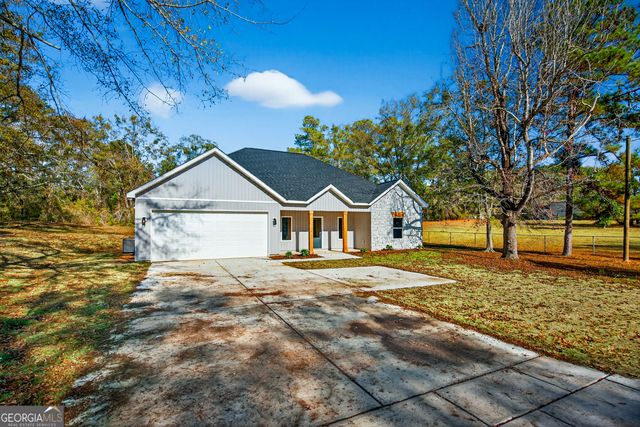 3080 15th SW, Lanett, AL 36863