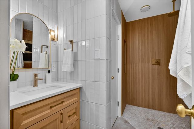 6806 Rearden RD, Austin, TX 78745