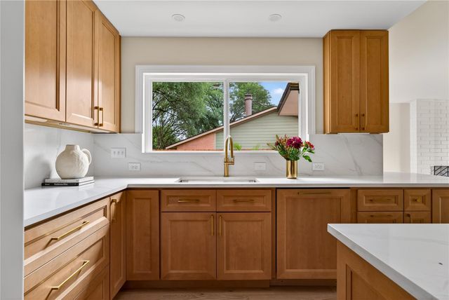 6806 Rearden RD, Austin, TX 78745