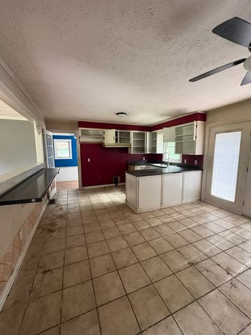 400 Neely Ave, Shelbyville, TN 37160