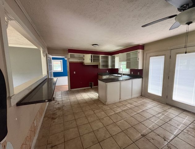400 Neely Ave, Shelbyville, TN 37160