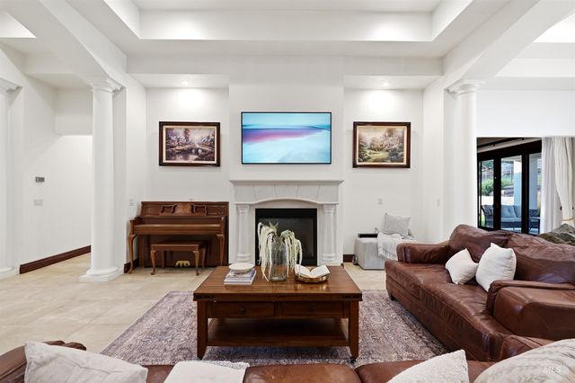 2816 E Hard Rock Dr, Boise, ID 83712