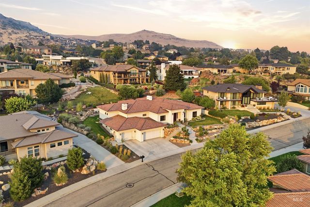 2816 E Hard Rock Dr, Boise, ID 83712