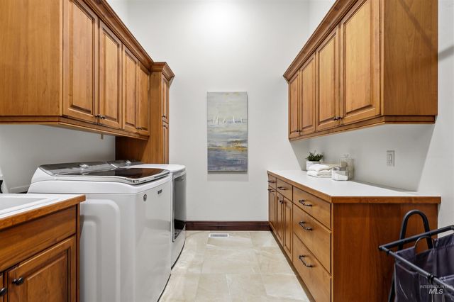 2816 E Hard Rock Dr, Boise, ID 83712