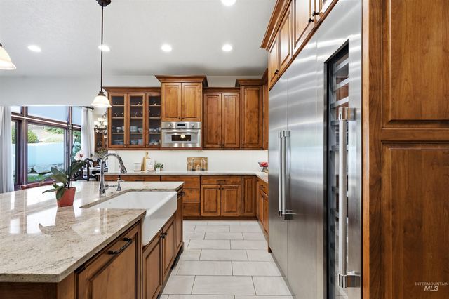 2816 E Hard Rock Dr, Boise, ID 83712
