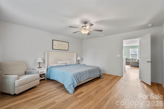 4604 Fairway Run Drive, Pfafftown, NC 27040