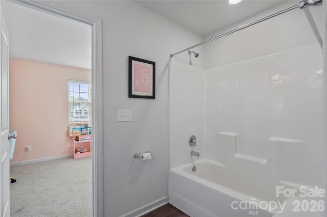 4604 Fairway Run Drive, Pfafftown, NC 27040