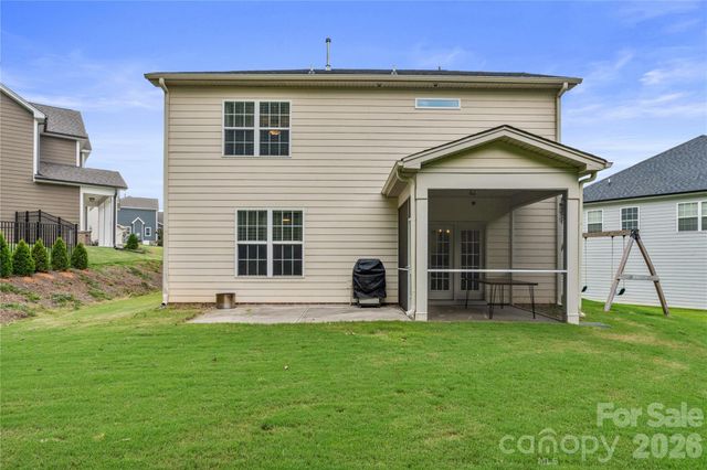 4604 Fairway Run Drive, Pfafftown, NC 27040