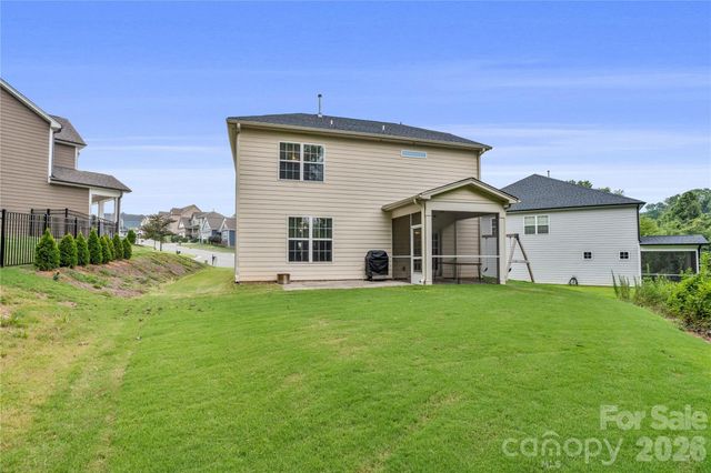 4604 Fairway Run Drive, Pfafftown, NC 27040