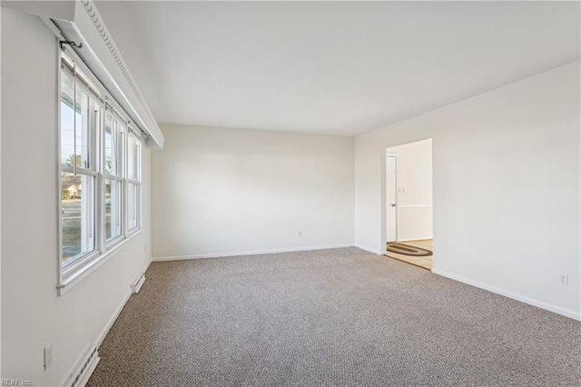 823 Cascade DR, Newport News, VA 23608