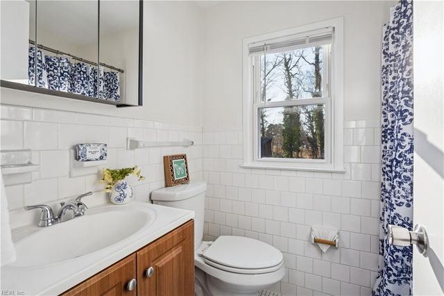 823 Cascade DR, Newport News, VA 23608