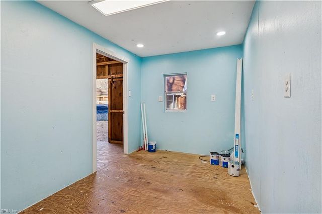 823 Cascade DR, Newport News, VA 23608