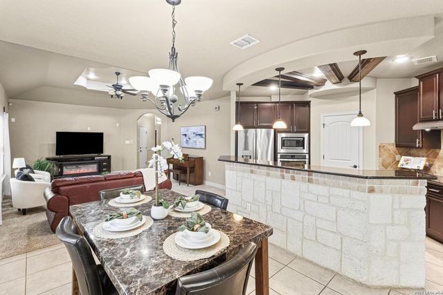8003 Andrews Pass, San Antonio, TX 78254