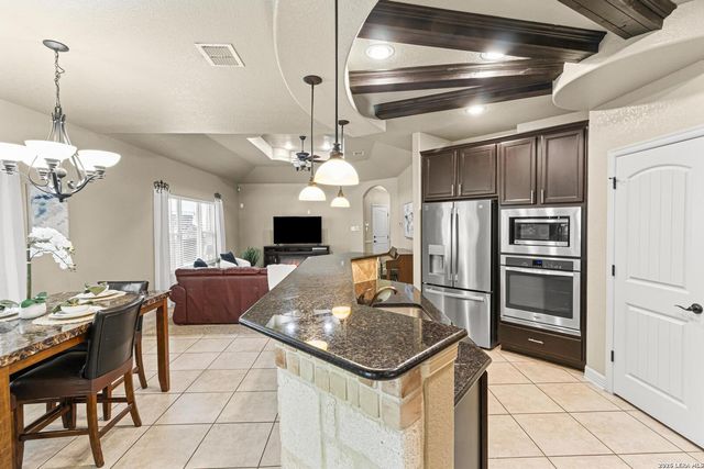 8003 Andrews Pass, San Antonio, TX 78254