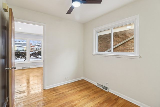 2931 greenleaf Avenue, Wilmette, IL 60091