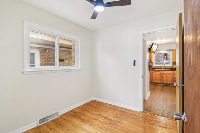 2931 greenleaf Avenue, Wilmette, IL 60091