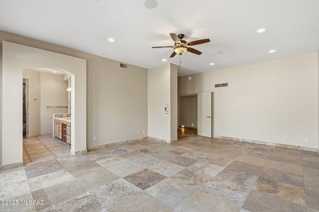 5305 E Gleneagles Drive, Tucson, AZ 85718