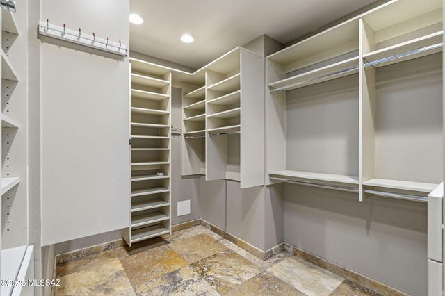 5305 E Gleneagles Drive, Tucson, AZ 85718