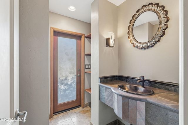 5305 E Gleneagles Drive, Tucson, AZ 85718