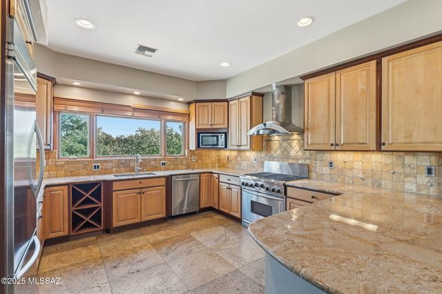 5305 E Gleneagles Drive, Tucson, AZ 85718