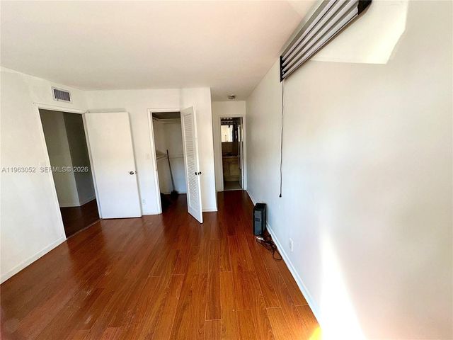 4043 NW 16th St 204, Lauderhill, FL 33313