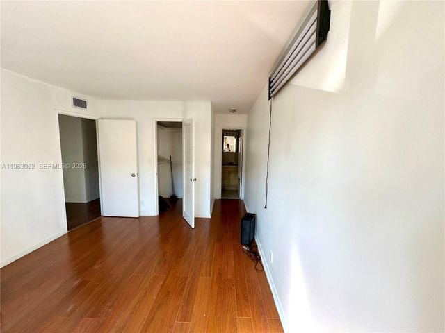 4043 NW 16th St 204, Lauderhill, FL 33313