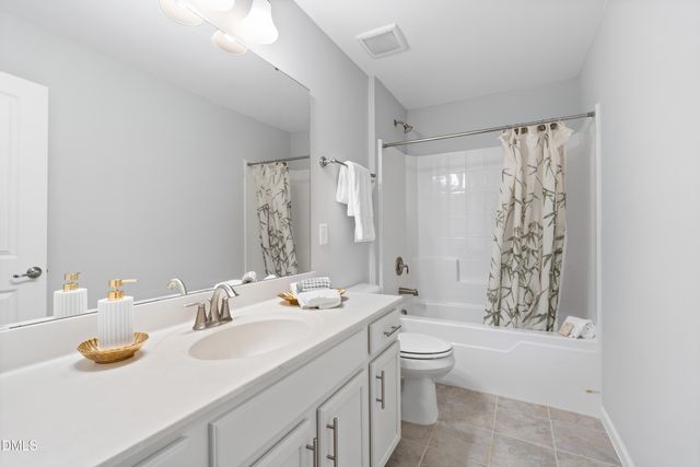 3428 Lily Orchard Way, Apex, NC 27539