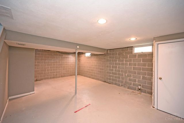 4296 Moselle Drive, Liberty Twp, OH 45011
