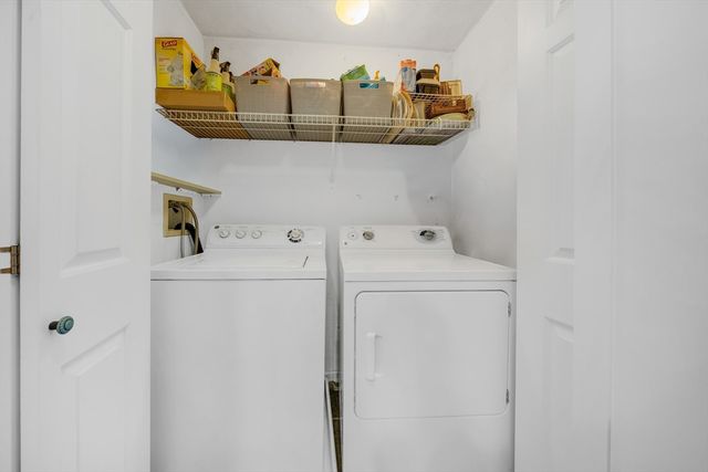 104 Kimball Rd, Amesbury, MA 01913