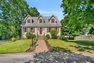 104 Kimball Rd, Amesbury, MA 01913