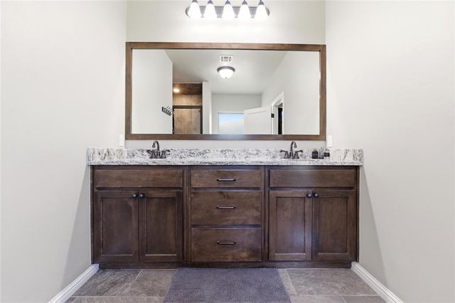 14951 Remington Drive, Newalla, OK 74857