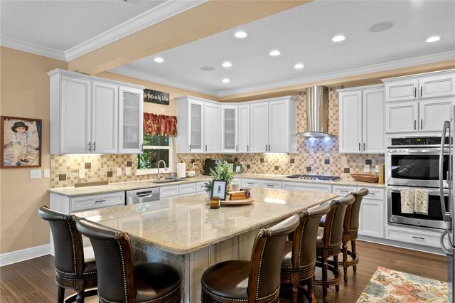 2701 W BAY AVENUE, Tampa, FL 33611