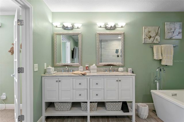 2701 W BAY AVENUE, Tampa, FL 33611