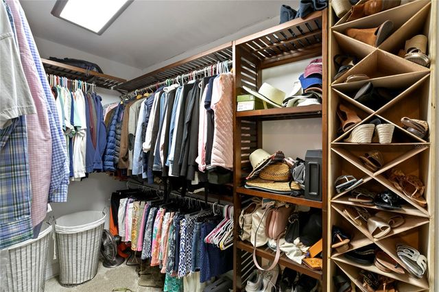 2701 W BAY AVENUE, Tampa, FL 33611