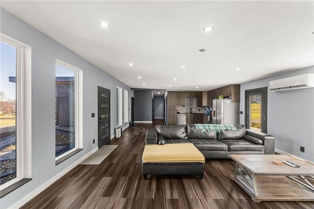 25915 E 267 Street, Harrisonville, MO 64701