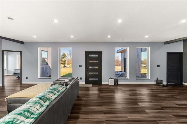 25915 E 267 Street, Harrisonville, MO 64701