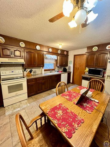 1227 Road J, Emporia, KS 66801