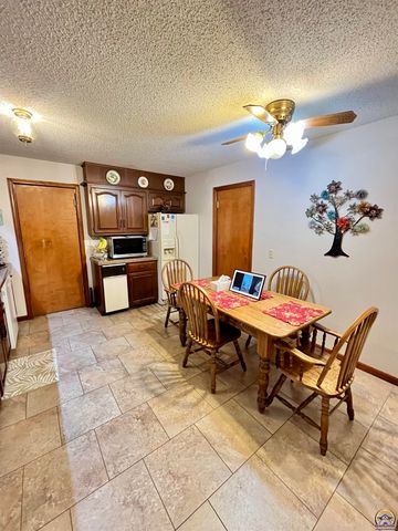 1227 Road J, Emporia, KS 66801