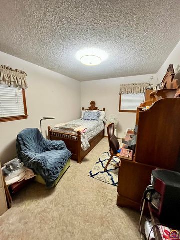 1227 Road J, Emporia, KS 66801