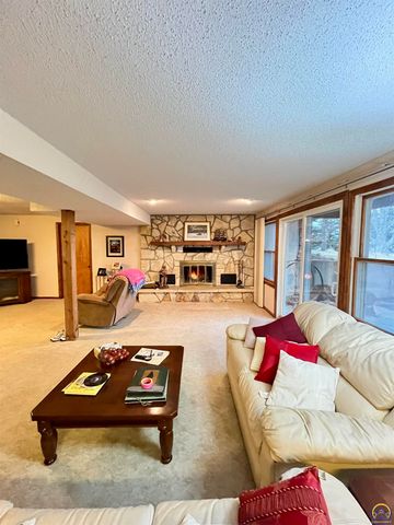 1227 Road J, Emporia, KS 66801