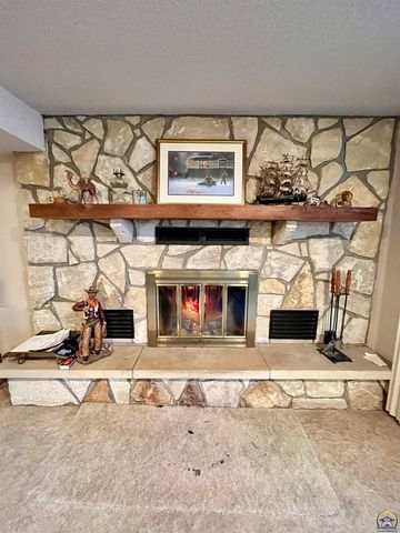 1227 Road J, Emporia, KS 66801