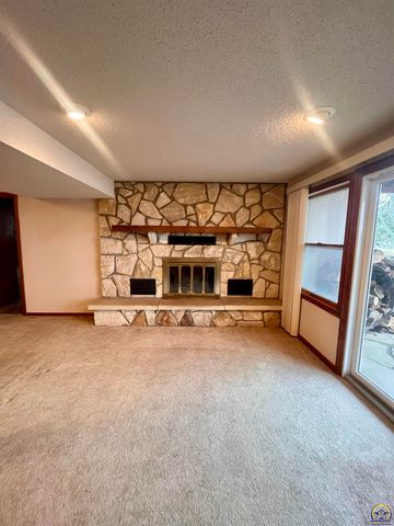 1227 Road J, Emporia, KS 66801